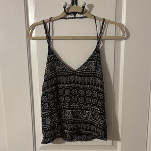 Black and White Patterned Women's Crop Top
